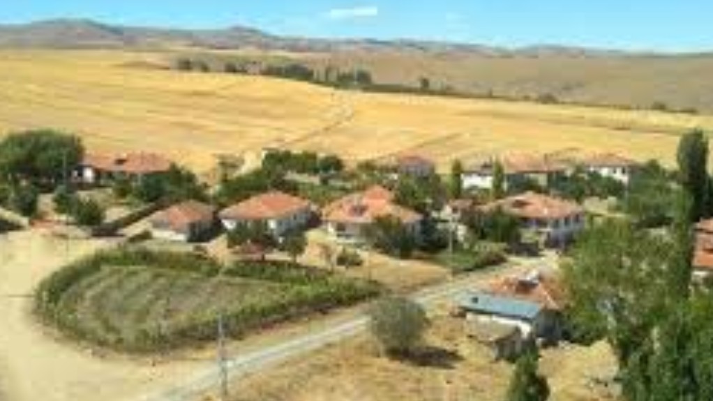 YOZGAT SORGUN TUZLACIK KÖYÜNDE 2.100 M² TARLA SATILIKTIR - YOZGAT SORGUN fotoğraf 10